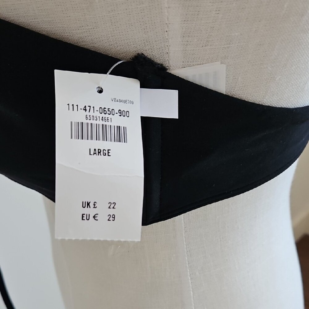 Abercrombe & Fitch Black Halter Bikini Top - Picture 6 of 6